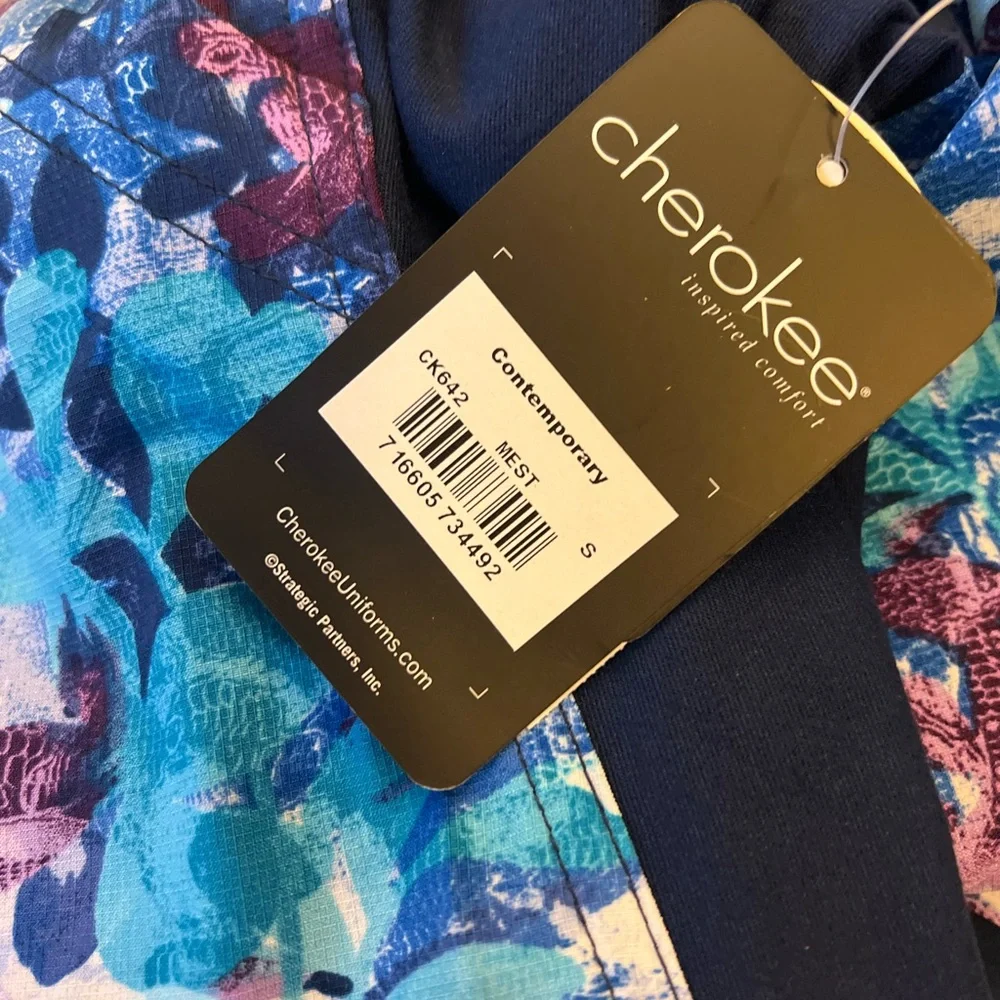 Women's Floral Top - Blue and Purple - Picture 4 of 4